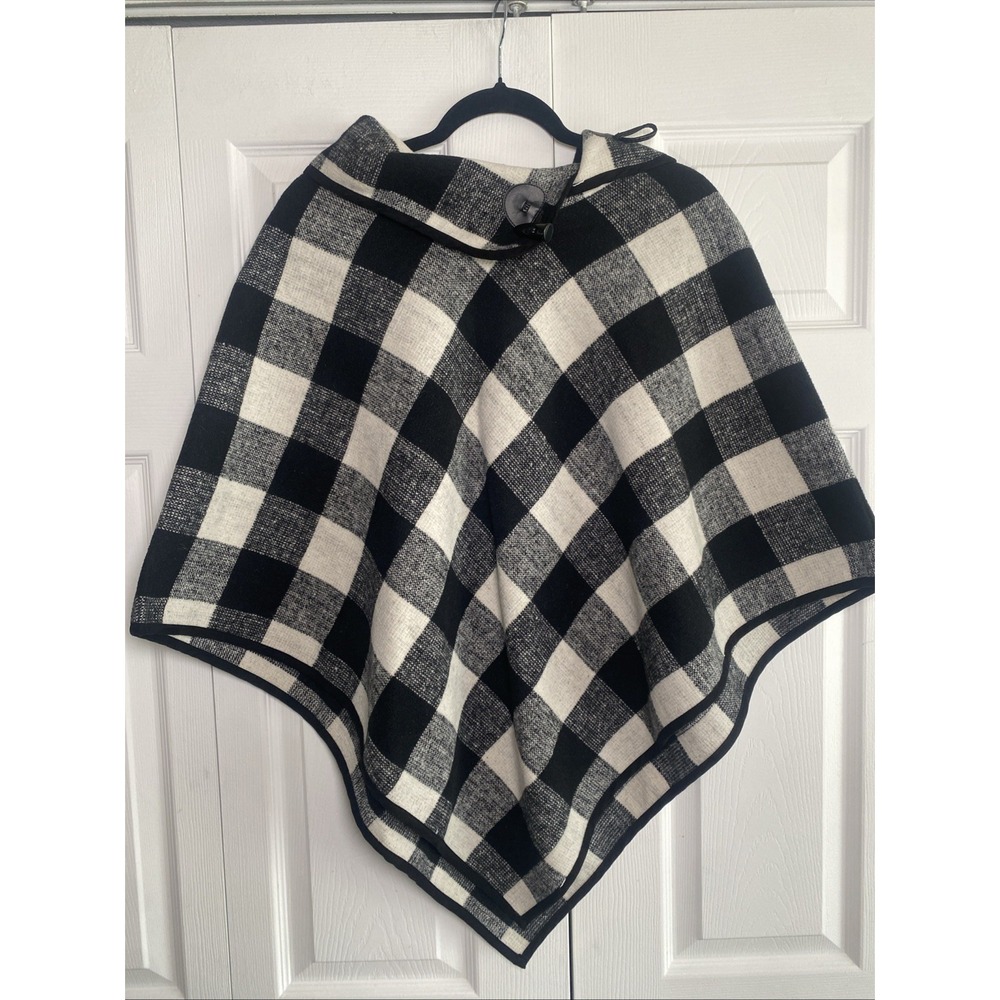 Chicos Womens One Size Black White‎ Gingham Plaid Shawl Fall Winter Clean Girl